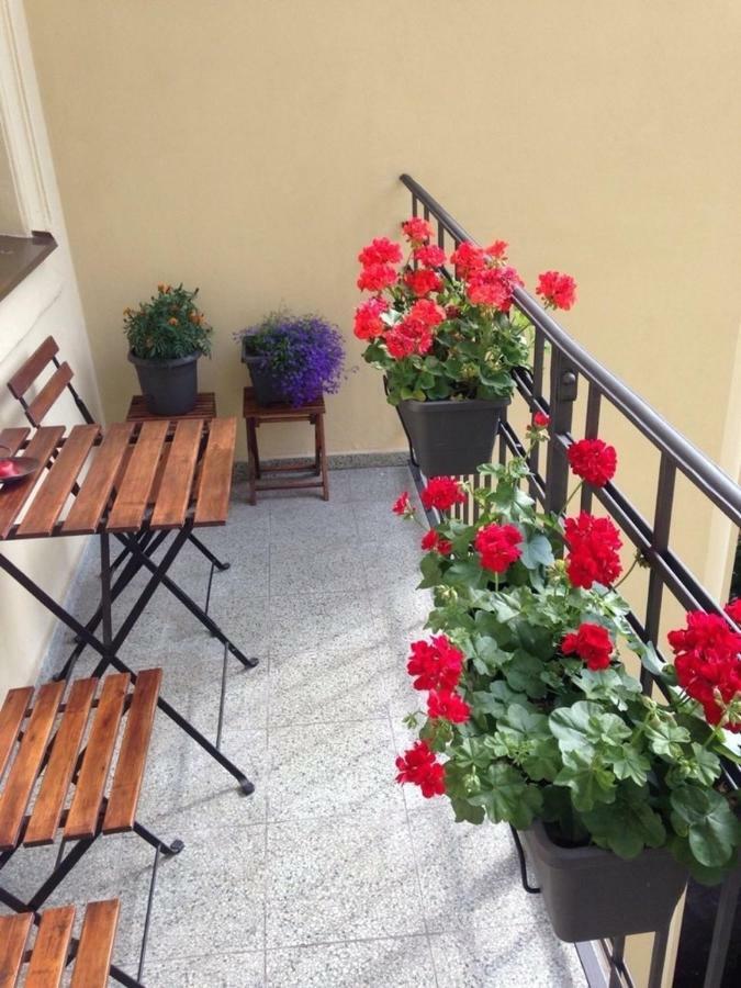 Dusni Apartments Прага Екстер'єр фото